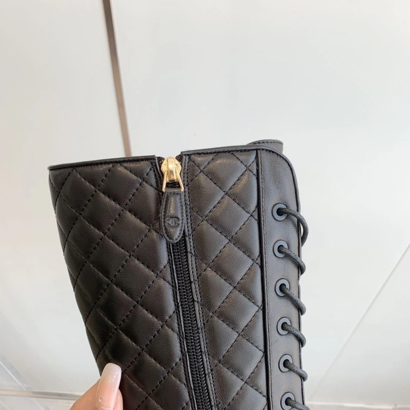 Cozy Chxnxl Boots 129675