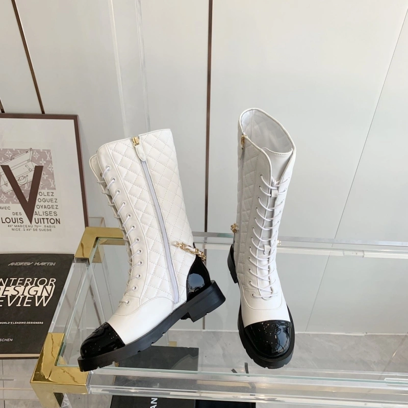 Versatile Chxnxl Boots 129679
