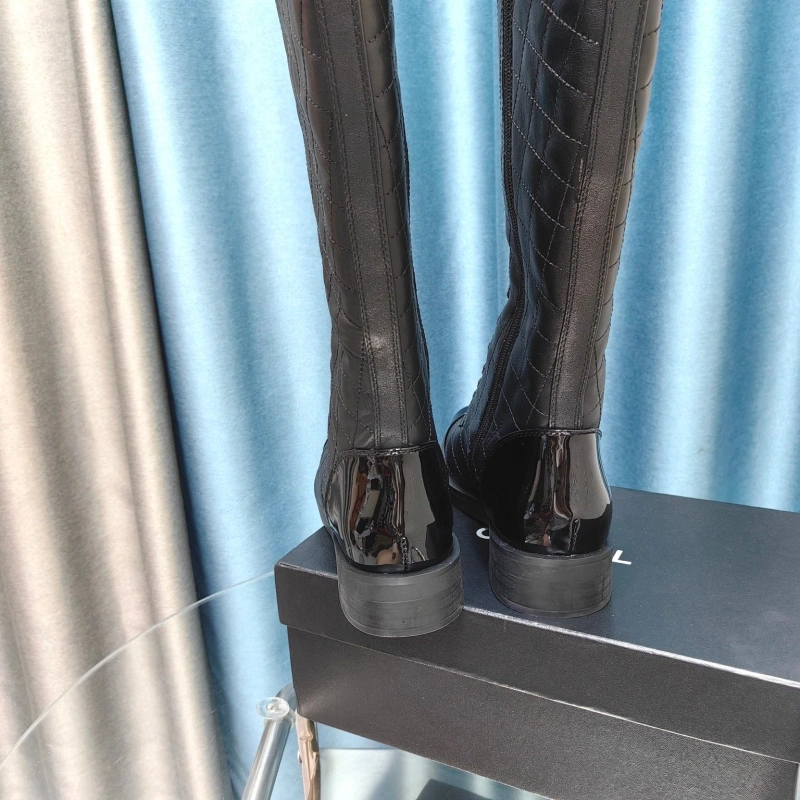 Versatile Chxnxl Boots 129666