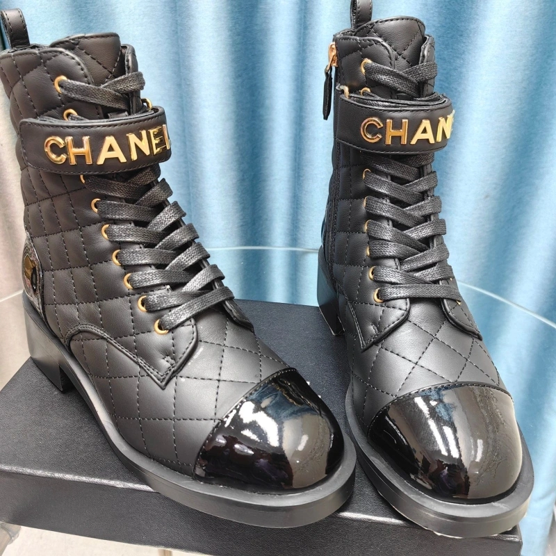 Cozy Chxnxl Boots 129658