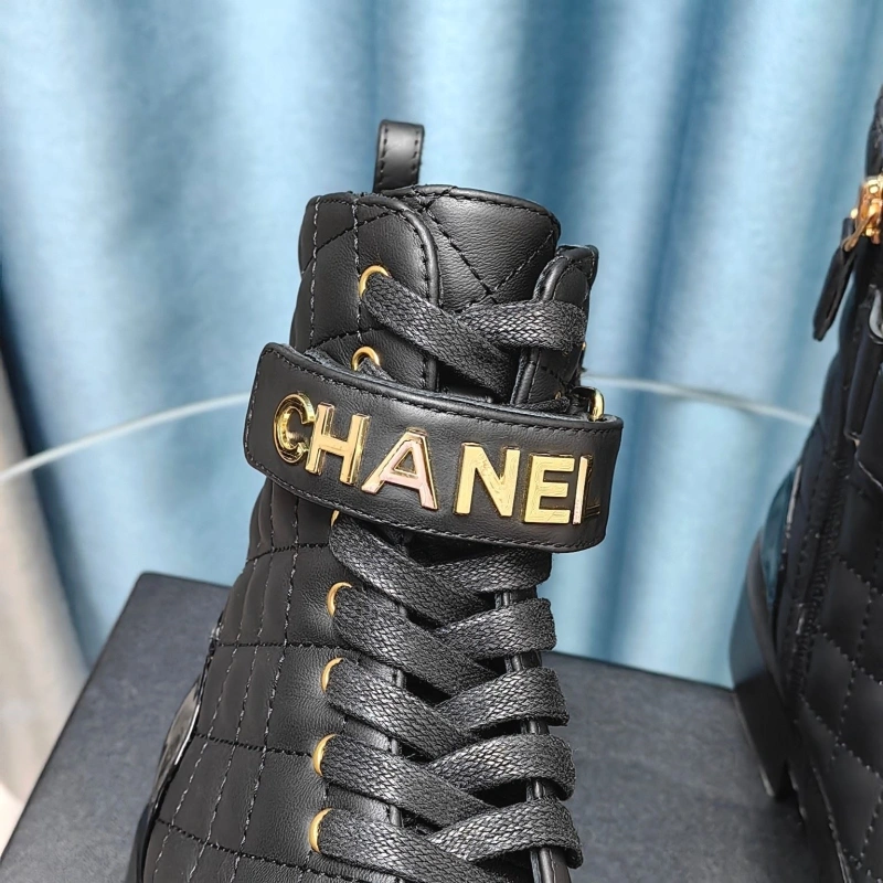 Cozy Chxnxl Boots 129658