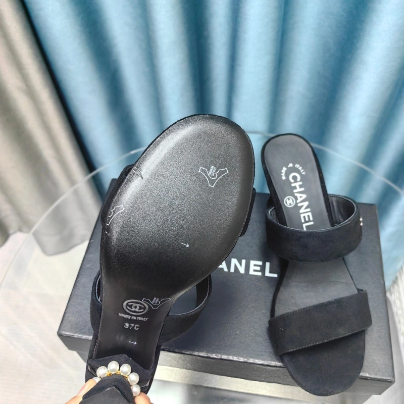 Practical Chxnxl Slippers 127955