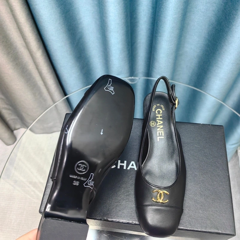 Compact Chxnxl Sandals 128349