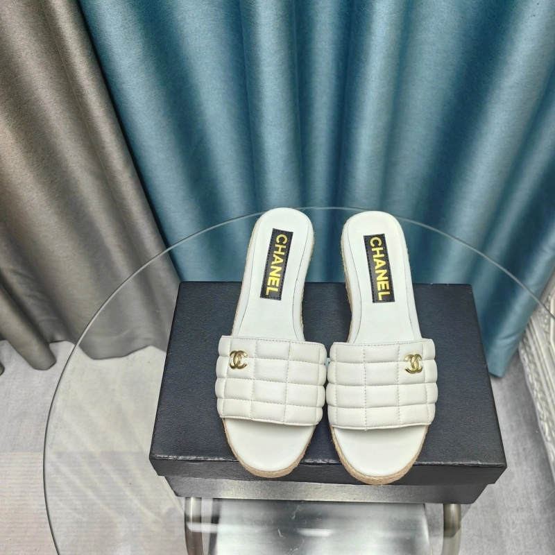 Chxnxl Slippers Vibrant 127950
