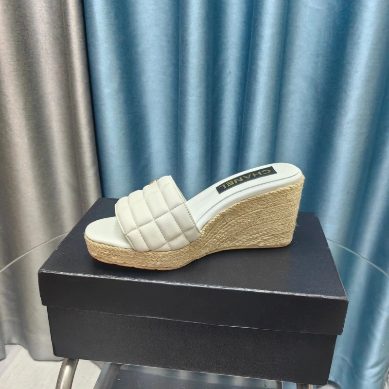 Chxnxl Slippers Vibrant 127950