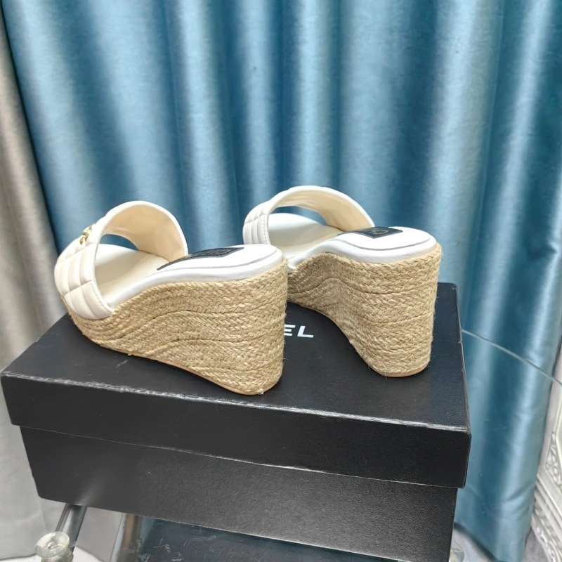 Chxnxl Slippers Vibrant 127950