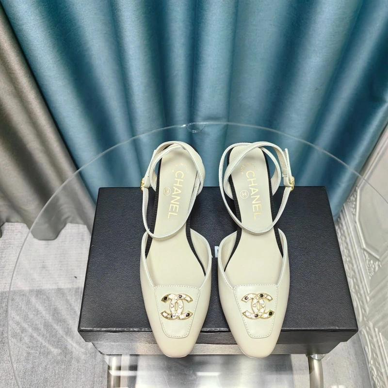 Sophisticated Chxnxl Sandals 128328