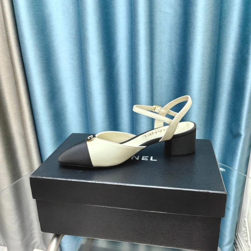 Trendy Chxnxl Sandals 128326