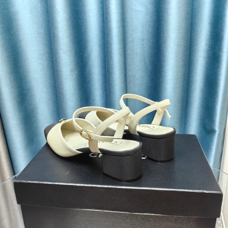 Trendy Chxnxl Sandals 128326