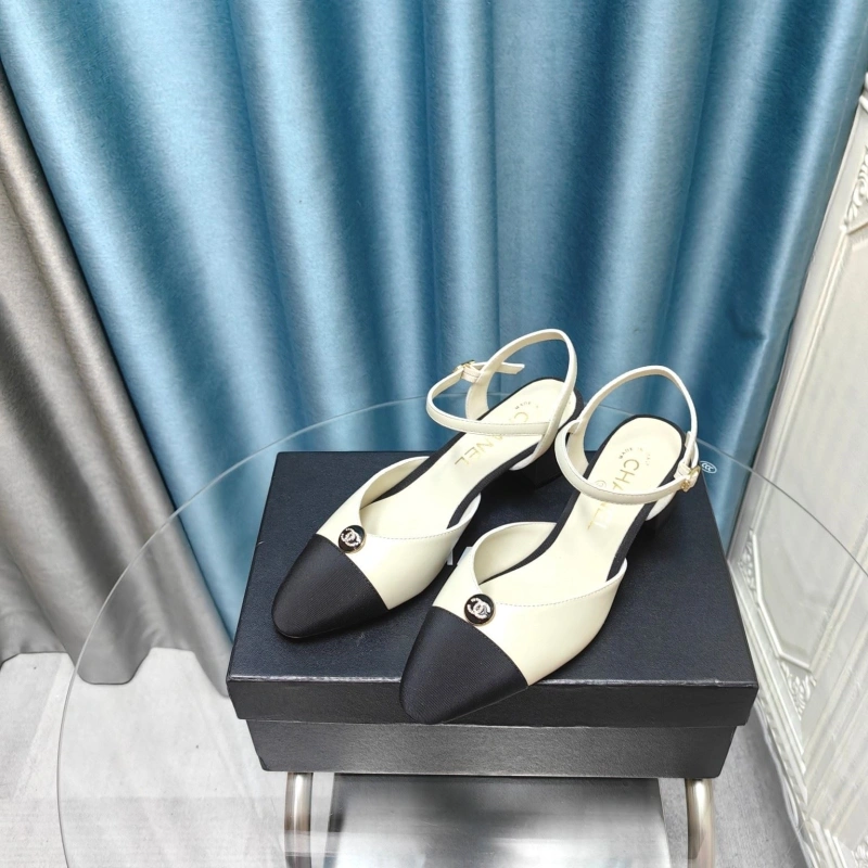 Trendy Chxnxl Sandals 128326
