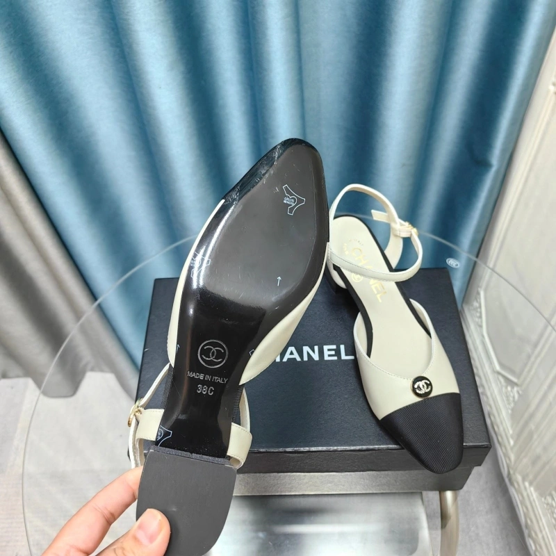 Trendy Chxnxl Sandals 128326