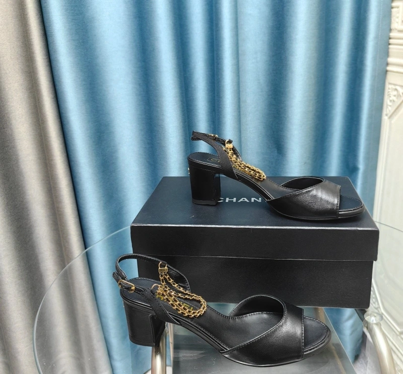 Minimalist Chxnxl Sandals 128323