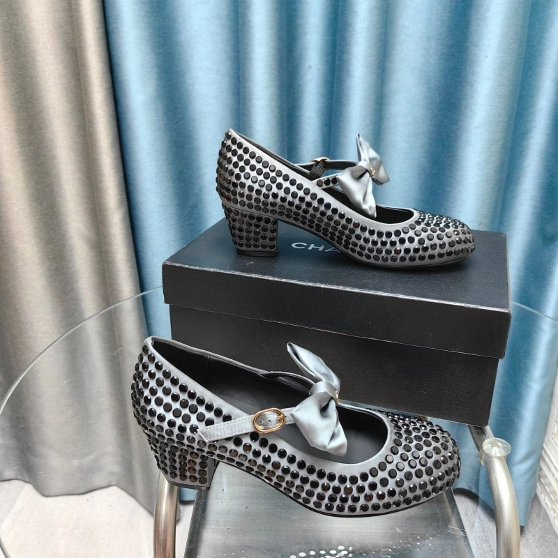 Cozy Chxnxl High Heels 128864