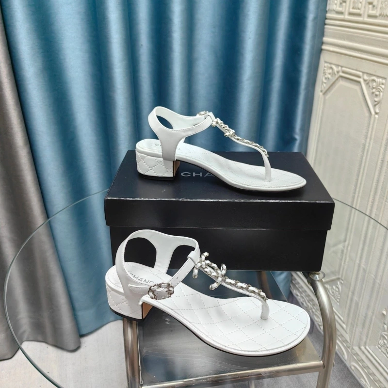Versatile Chxnxl Sandals 128316
