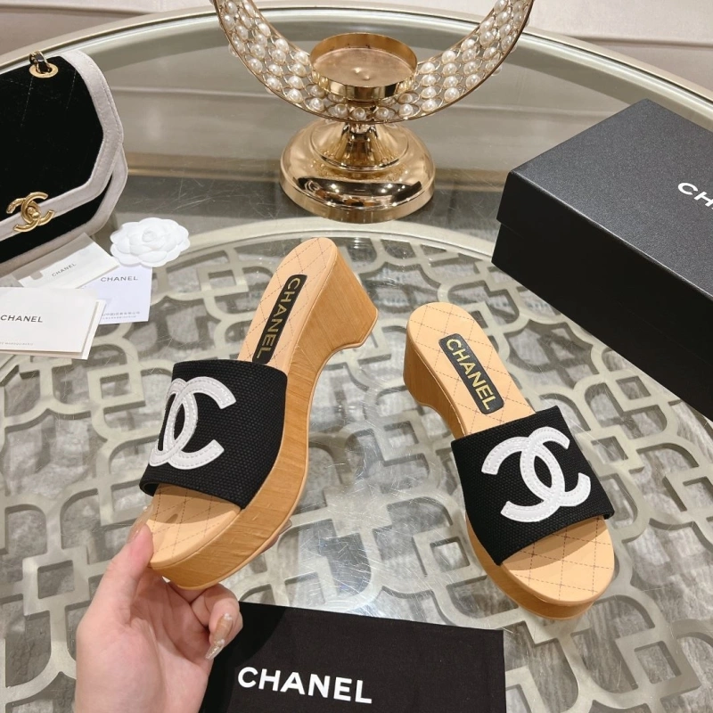 Efficient Chxnxl Slippers 127947
