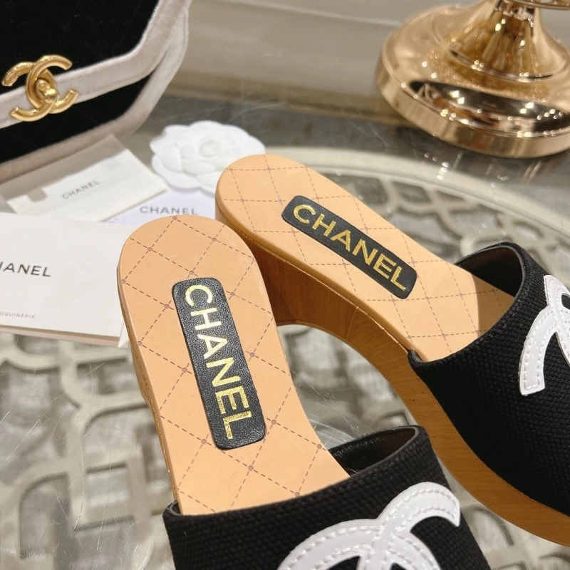 Efficient Chxnxl Slippers 127947