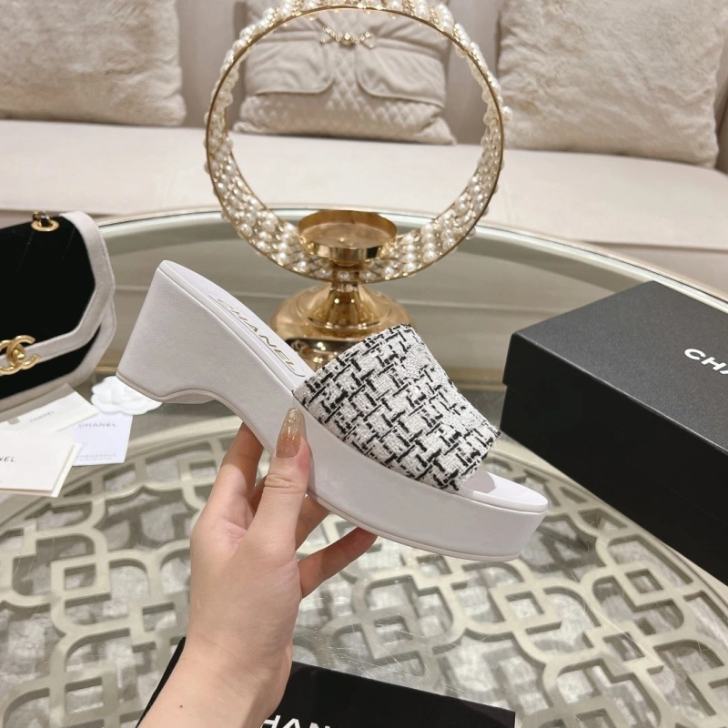 Chxnxl Slippers Refined 127943