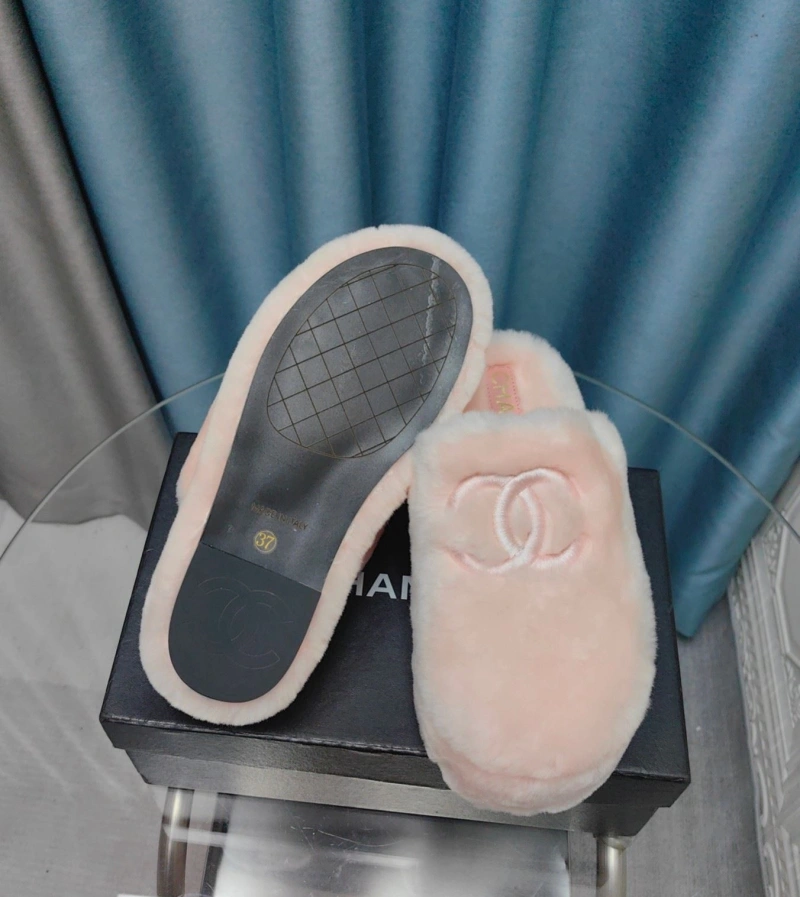 Compact Chxnxl Slippers 127937