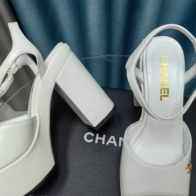 Sophisticated Chxnxl Sandals 128298