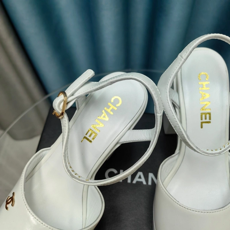 Sophisticated Chxnxl Sandals 128298
