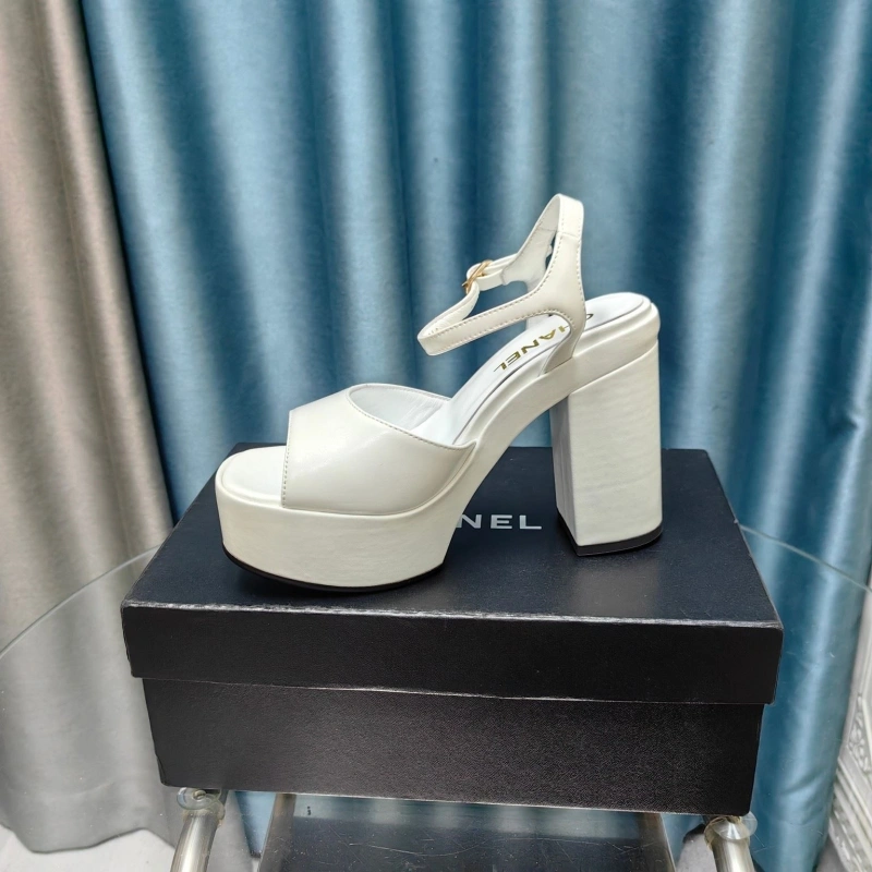 Sophisticated Chxnxl Sandals 128298