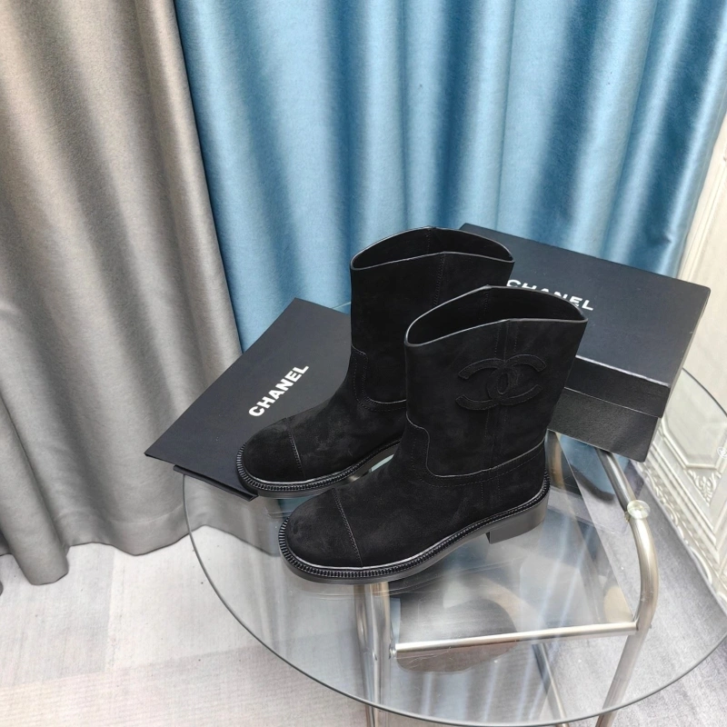 Timeless Chxnxl Boots 129581