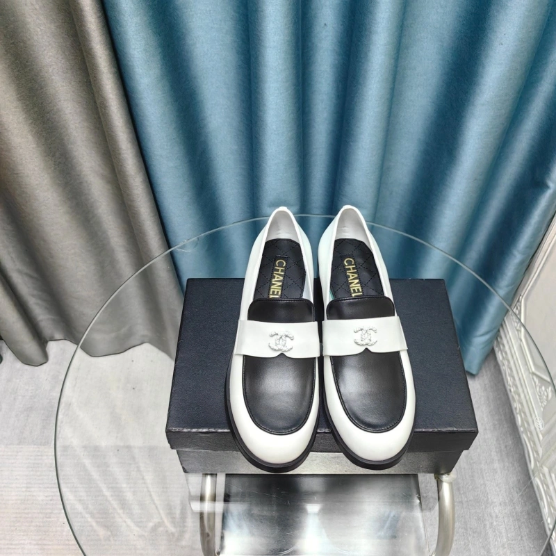 Flexible Chxnxl Leather Shoes 128712
