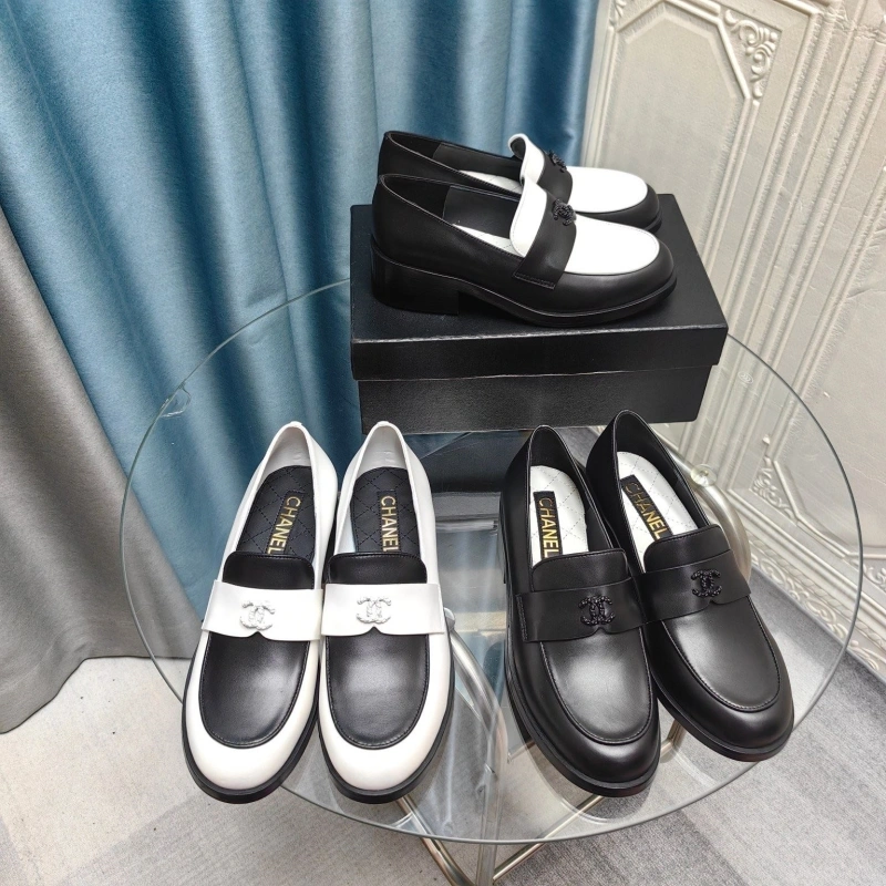 Flexible Chxnxl Leather Shoes 128712