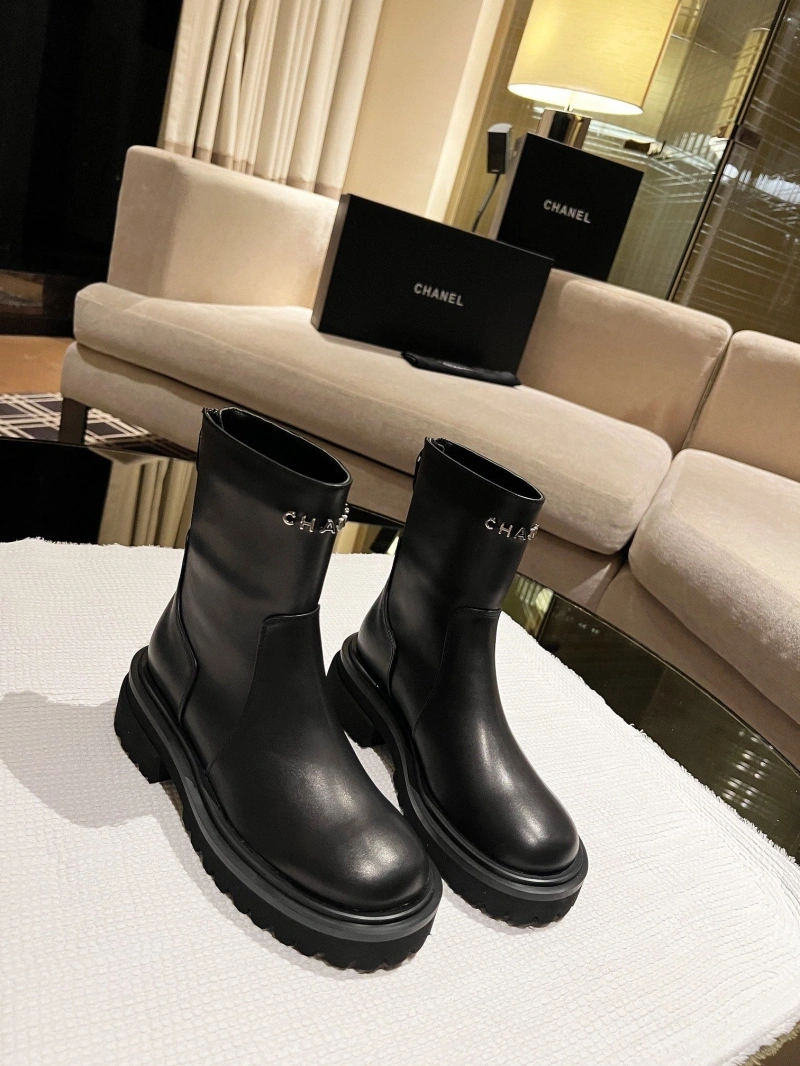 Cozy Chxnxl Boots 129585