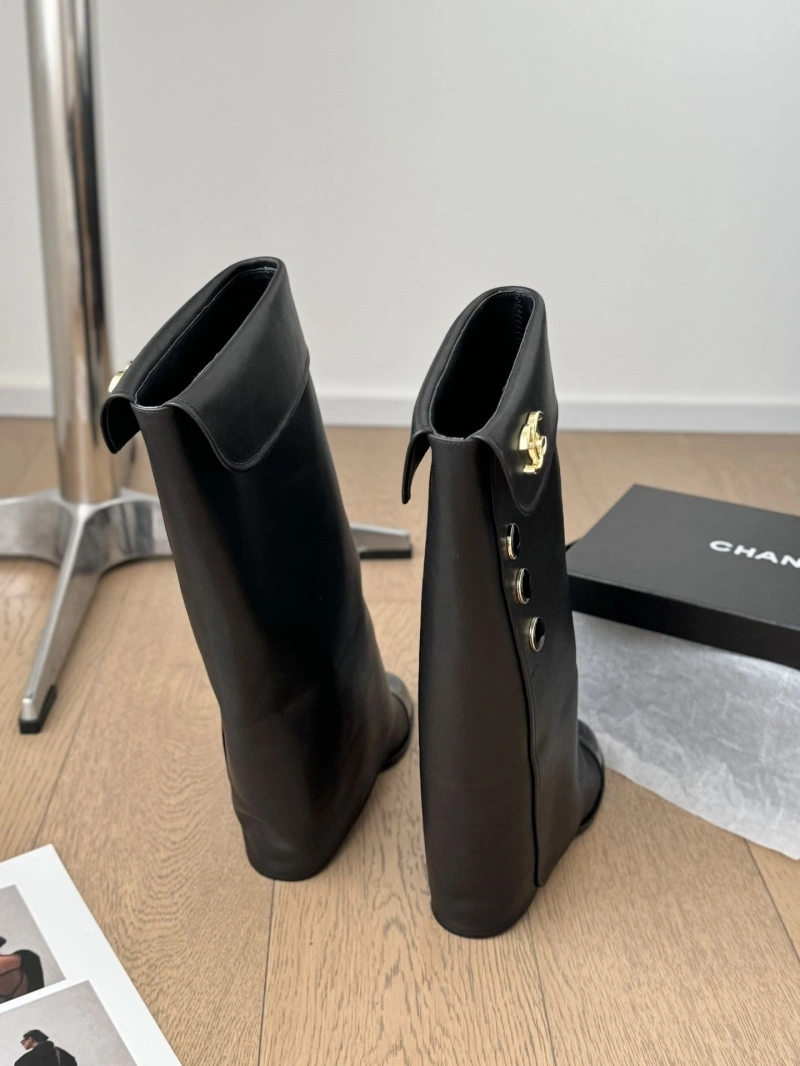 Unique Chxnxl Boots 129601