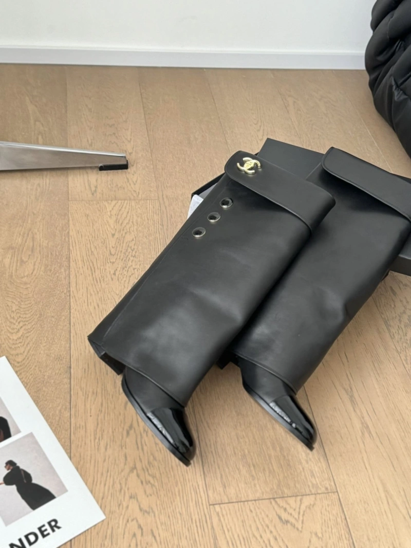 Unique Chxnxl Boots 129601
