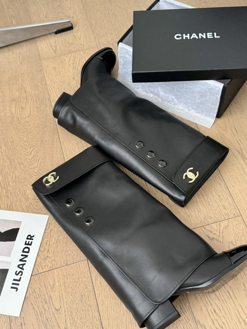 Unique Chxnxl Boots 129601