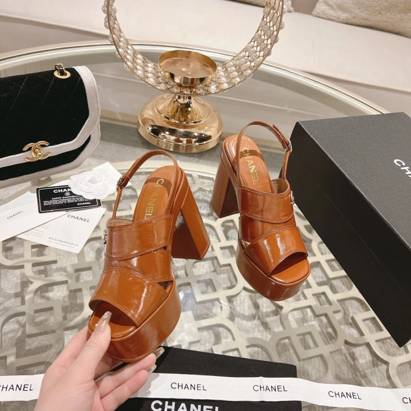 Cozy Chxnxl Sandals 128261