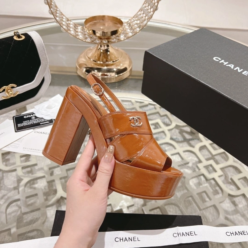 Cozy Chxnxl Sandals 128261