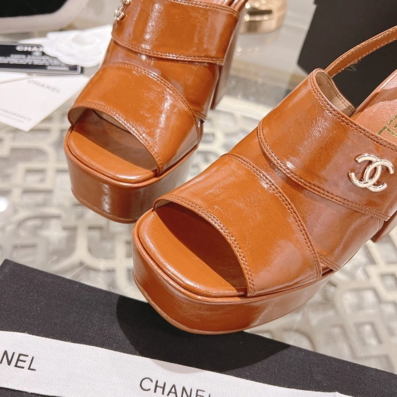 Cozy Chxnxl Sandals 128261