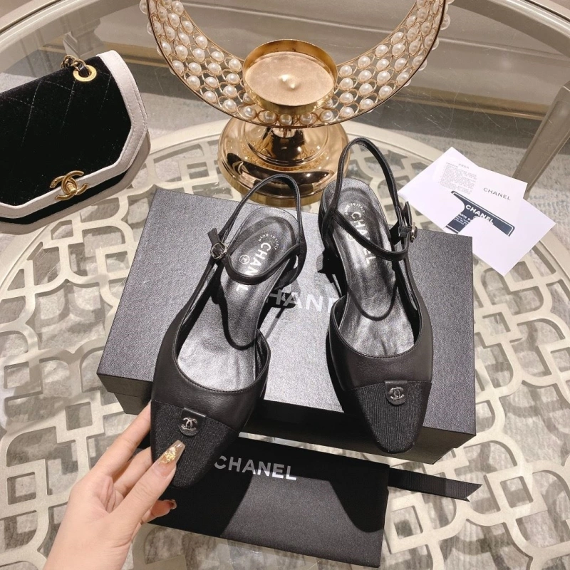 UrbanStyle Chxnxl Sandals 128273