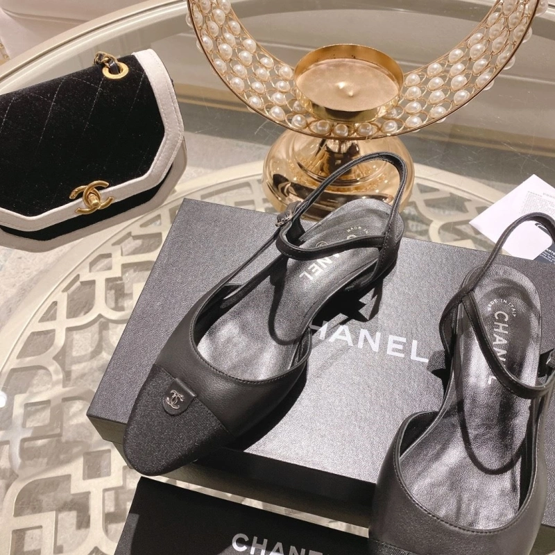 UrbanStyle Chxnxl Sandals 128273
