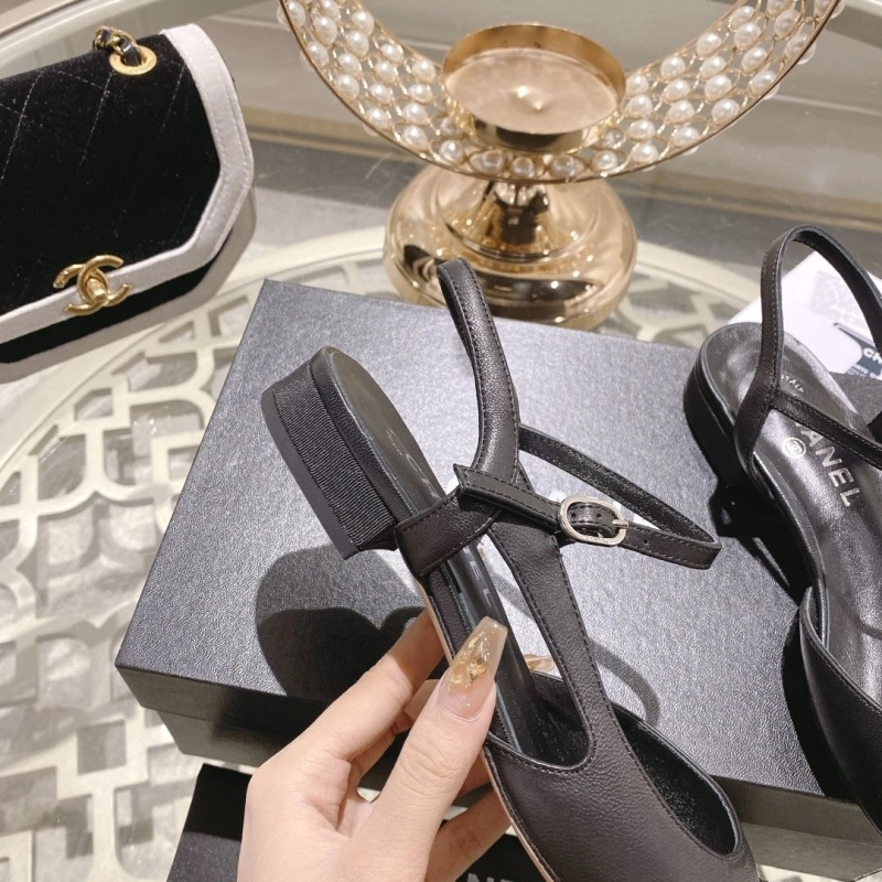 UrbanStyle Chxnxl Sandals 128273