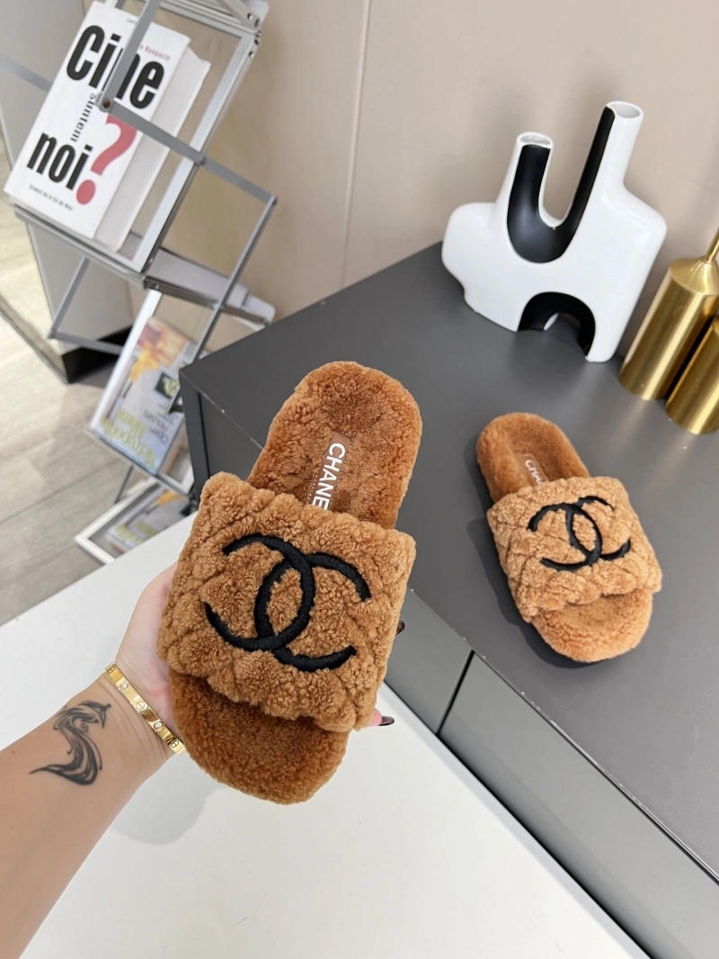 NewStyle Chxnxl Slippers 127918