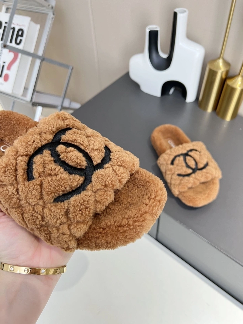 NewStyle Chxnxl Slippers 127918