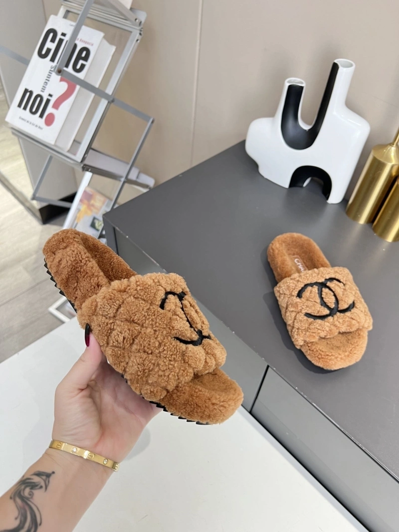 NewStyle Chxnxl Slippers 127918