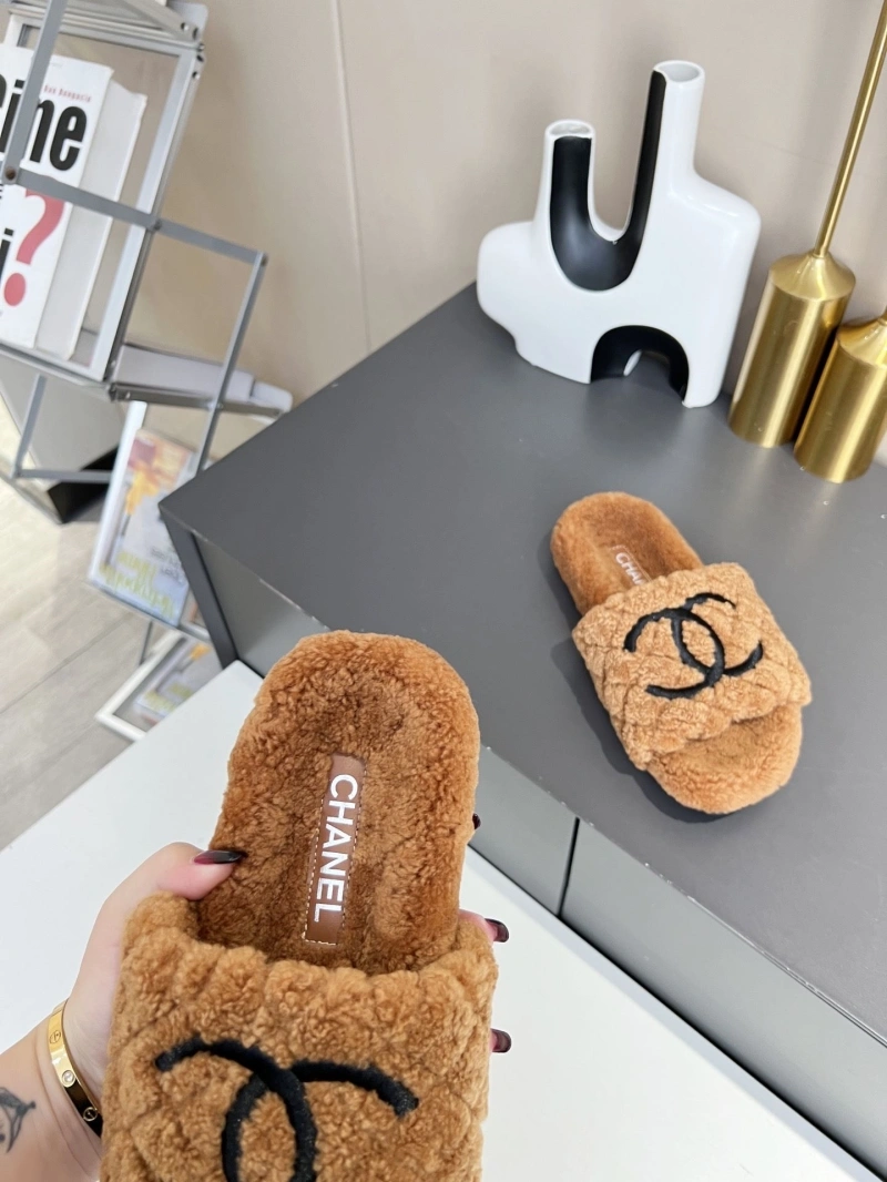 NewStyle Chxnxl Slippers 127918