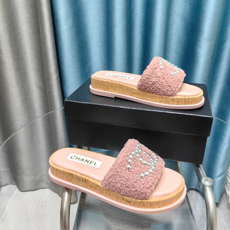 Refined Chxnxl Slippers 127917