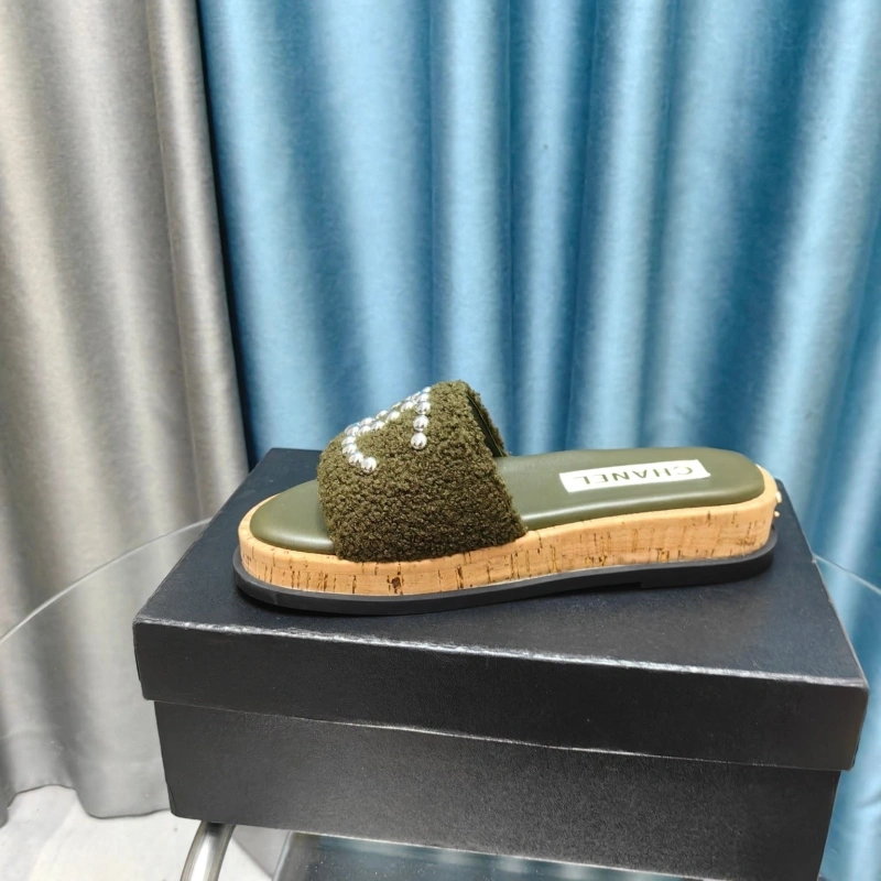 Chxnxl Slippers Vibrant 127909