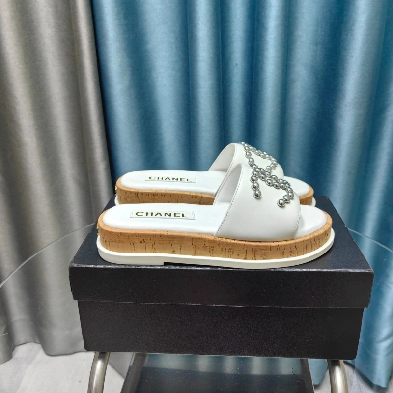 GoodFit Chxnxl Slippers 127925