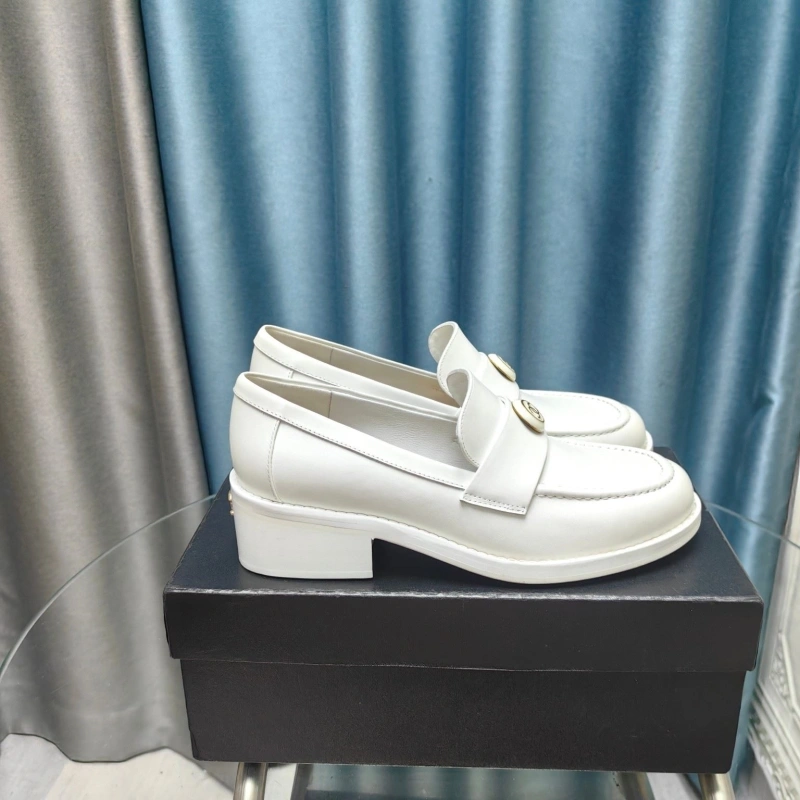 Durable Chxnxl Leather Shoes 128708