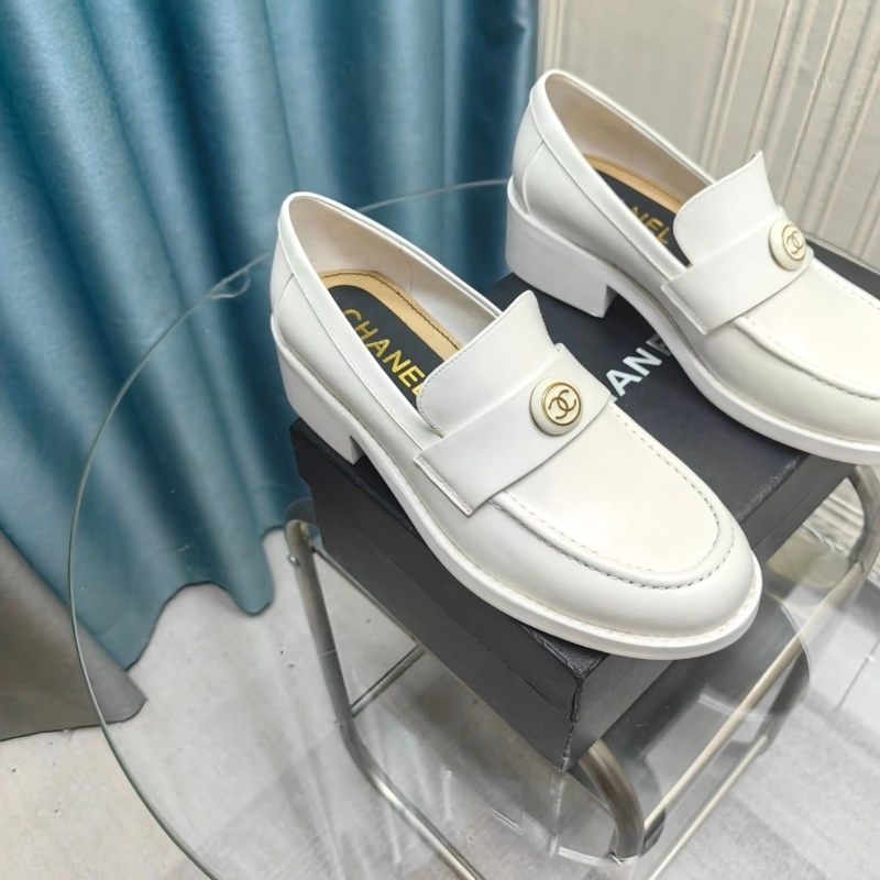 Durable Chxnxl Leather Shoes 128708