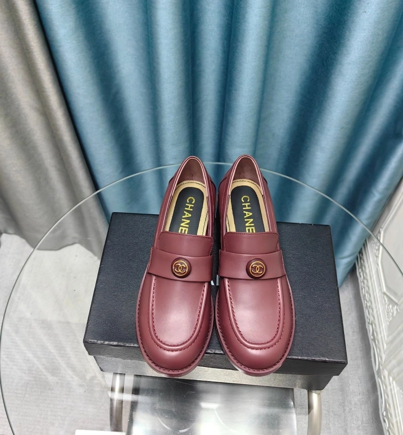 Vibrant Chxnxl Leather Shoes 128707