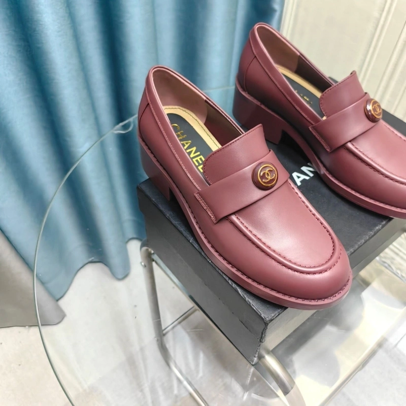 Vibrant Chxnxl Leather Shoes 128707