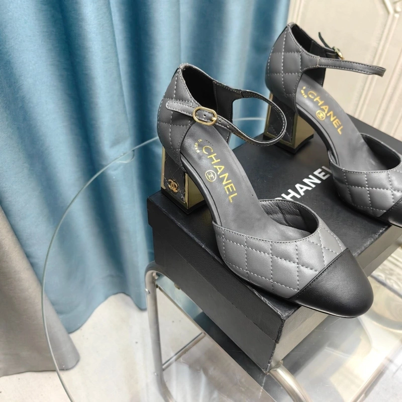 Unique Chxnxl High Heels 128844